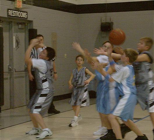 Andy playing basketball vs. Victory Pict7539.jpg (42 k)