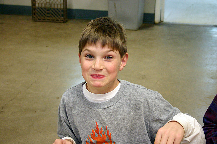 Andy with St. Dominic 5th Grade at YMCA Camp Kern IMG_8671.jpg (151 k)