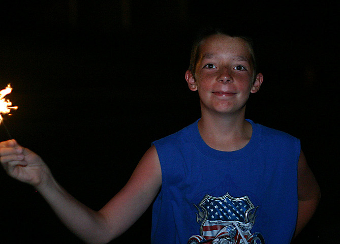 Fourth of July Sparklers on Katiebud IMG_6885.jpg (92 k)