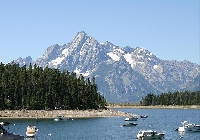 Leaving Yellowstone, arriving at Grand Teton and Jackson, WY Img_8278.jpg (61 k)