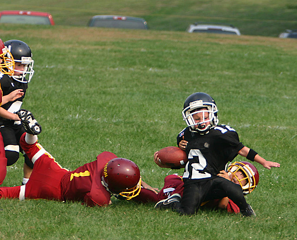 St. Dominic Bandit Football vs. St. Jude IMG_0307.jpg (156 k)