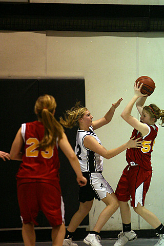 St. Dominic 7th-8th Grade Girls A Team vs. St Jude IMG_1008.jpg (88 k)