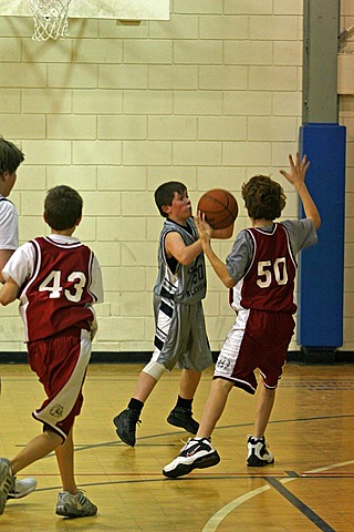 Andrew Playing Basketball vs St. Jude img_8402.jpg (82 k)