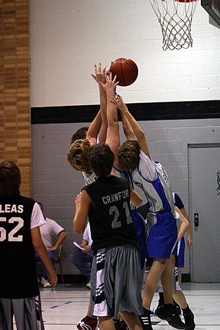 Andrew Playing Basketball vs St. Williams img_5455.jpg (75 k)