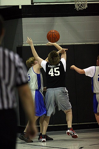 Andrew Playing Basketball vs St. Williams img_5607.jpg (67 k)