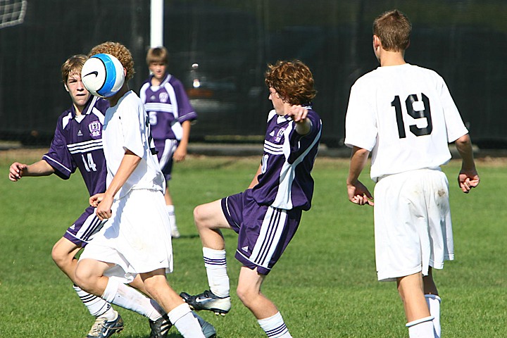 Ryan playing soccer for Elder vs. Lakota East img_3567.jpg (134 k)