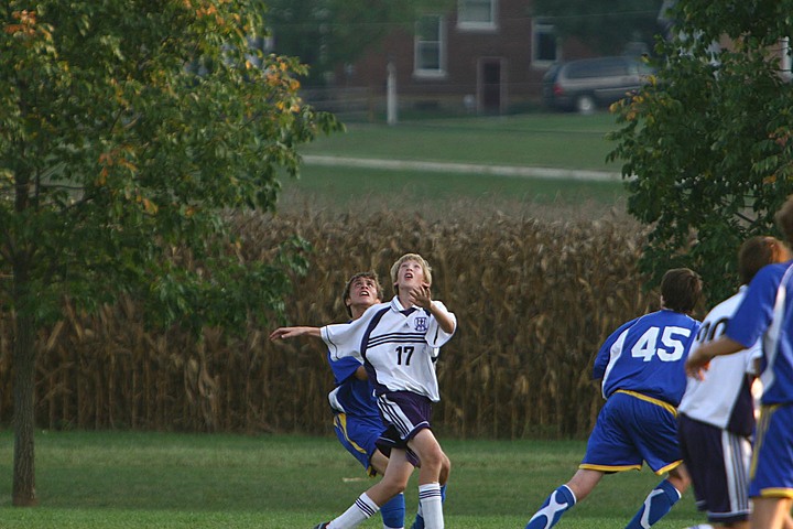 Ryan playing soccer for Elder vs. Moeller img_4663.jpg (127 k)