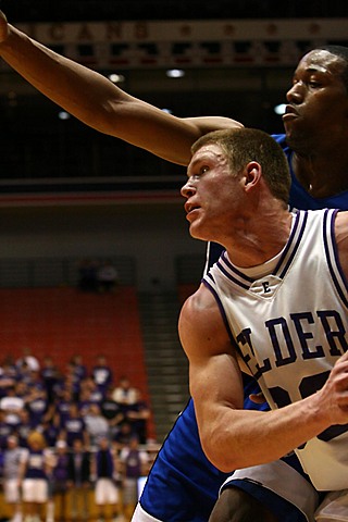 Elder Varsity Basketball vs Woodward img_7057.jpg (68 k)