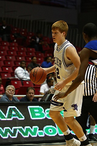 Elder Varsity Basketball vs Woodward img_7270.jpg (80 k)