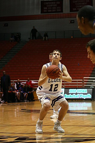 Elder Varsity Basketball vs Woodward img_7542.jpg (70 k)