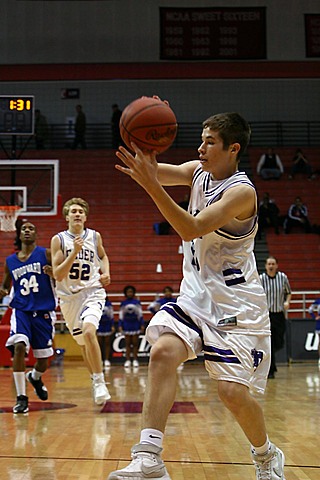 Elder Varsity Basketball vs Woodward img_7639.jpg (78 k)