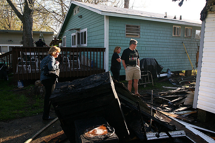 Fire at Camp img_4444.jpg (219 k)