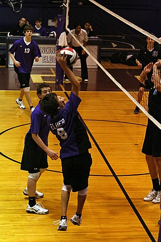 Ryan playing volleyball for Elder vs. Darby img_4554.jpg (92 k)