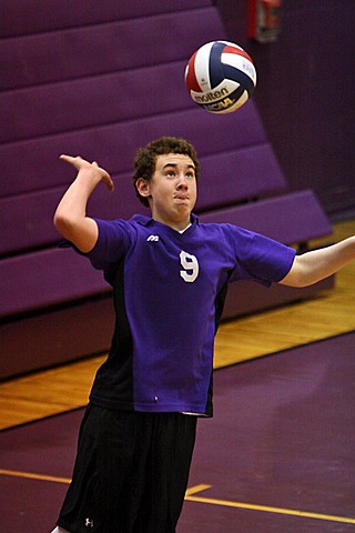 Ryan playing volleyball for Elder vs. Darby img_4673.jpg (58 k)