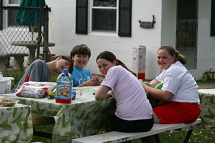 Remodeling Moms Cottage - Saturday img_4251.jpg (148 k)