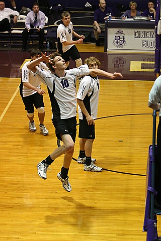 Elder JV Volleyball vs. Lasalle img_4420.jpg (88 k)