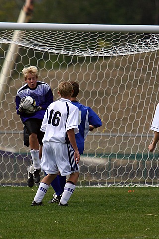 Elder Freshman Soccer vs Moeller img_5890.jpg (91 k)