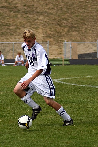 Elder Freshman Soccer vs Moeller img_5908.jpg (82 k)