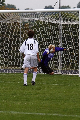 Elder Freshman Soccer vs Moeller img_6110.jpg (102 k)