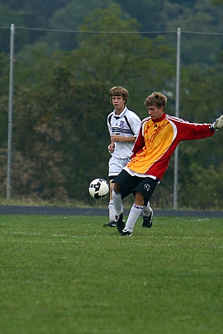 Elder Freshman Soccer vs Moeller img_6234.jpg (65 k)