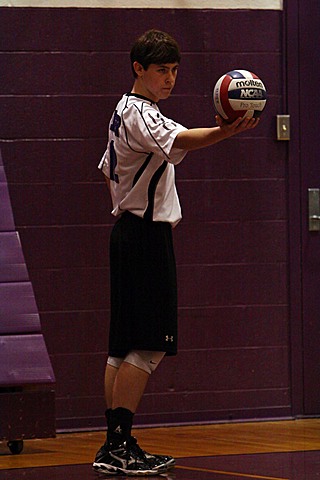 Elder Varsity Volleyball vs Centerville img_7794.jpg (58 k)