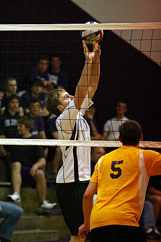 Elder Varsity Volleyball vs Centerville img_7902.jpg (71 k)