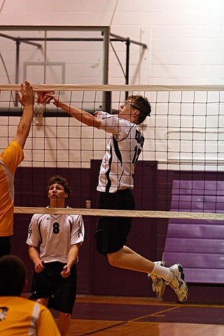 Elder Varsity Volleyball vs Centerville img_7904.jpg (74 k)