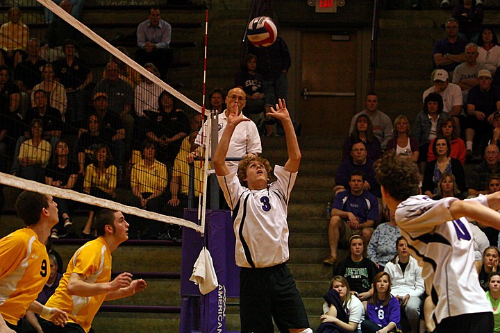 Elder Varsity Volleyball vs Centerville img_7959.jpg (148 k)