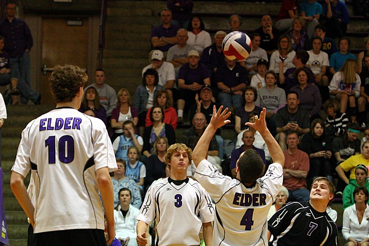 Elder Varsity Volleyball vs Centerville img_7965.jpg (147 k)