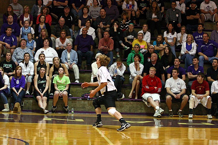 Elder Varsity Volleyball vs Centerville img_7987.jpg (182 k)