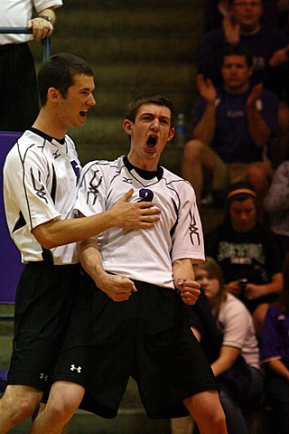 Elder Varsity Volleyball vs Centerville img_8024.jpg (70 k)