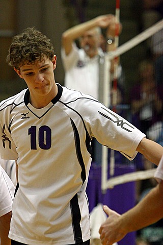 Elder Varsity Volleyball vs Centerville img_8131.jpg (73 k)