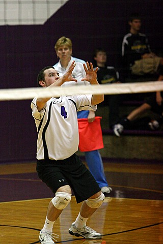 Elder Varsity Volleyball vs Centerville img_8208.jpg (66 k)