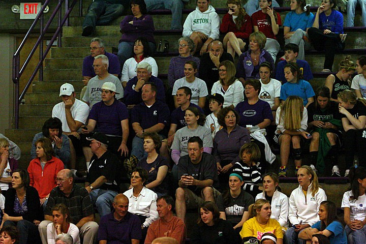 Elder Varsity Volleyball vs Centerville img_8225.jpg (172 k)