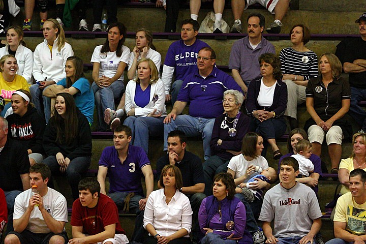 Elder Varsity Volleyball vs Centerville img_8226.jpg (171 k)