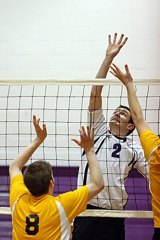 Elder Varsity Volleyball vs Centerville img_8328.jpg (72 k)