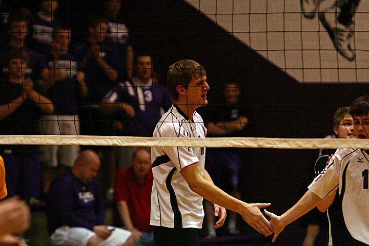 Elder Varsity Volleyball vs Centerville img_8379.jpg (117 k)