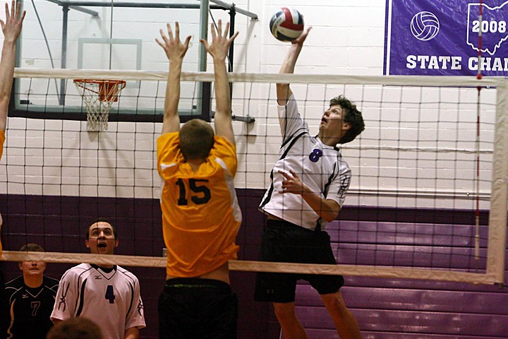 Elder Varsity Volleyball vs Centerville img_8419.jpg (135 k)