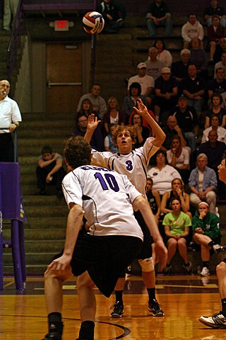 Elder Varsity Volleyball vs Centerville img_8518.jpg (82 k)