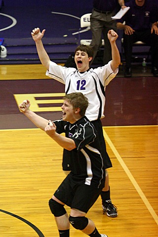 Elder Varsity Volleyball vs Centerville img_8666.jpg (76 k)