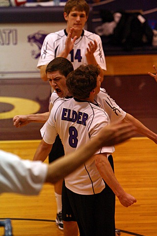 Elder Varsity Volleyball vs Centerville img_8669.jpg (70 k)