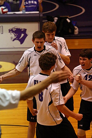 Elder Varsity Volleyball vs Centerville img_8672.jpg (78 k)