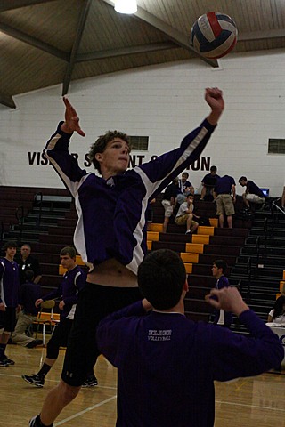 Elder Varsity Volleyball vs Centerville in State Semi Finals img_08913.jpg (68 k)