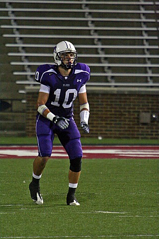 Elder Varsity Football vs. East St. Louis - part 1 img_6210.jpg (81 k)