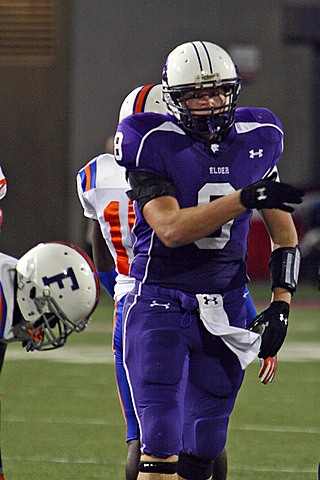 Elder Varsity Football vs. East St. Louis - part 1 img_6404.jpg (78 k)