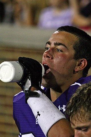 Elder Varsity Football vs. East St. Louis - part 1 img_6419.jpg (73 k)