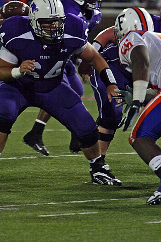 Elder Varsity Football vs. East St. Louis - part 2 img_6767.jpg (87 k)