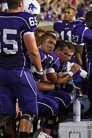 Elder Varsity Football vs. East St. Louis - part 2 img_6800.jpg (93 k)