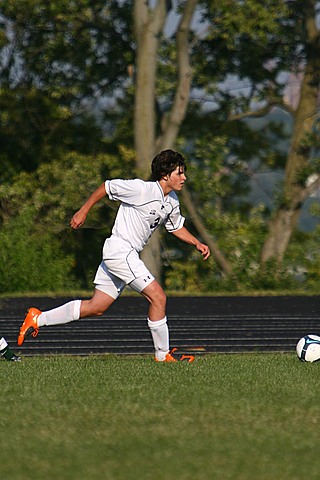 Elder Junior Varsity Soccer vs. Sycamore img_3605.jpg (76 k)