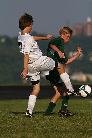 Elder Junior Varsity Soccer vs. Sycamore img_3933.jpg (71 k)